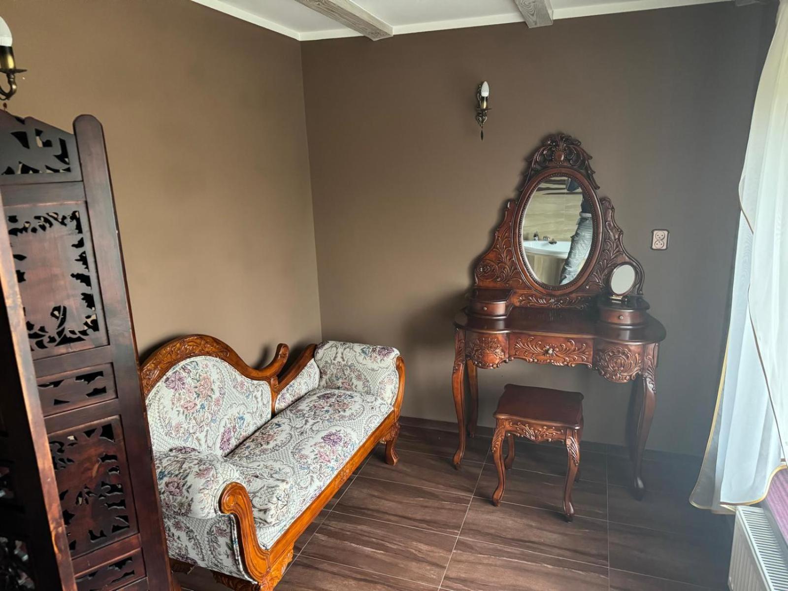Holiday home Duzy I Elegancki Dom W Jeziornej *