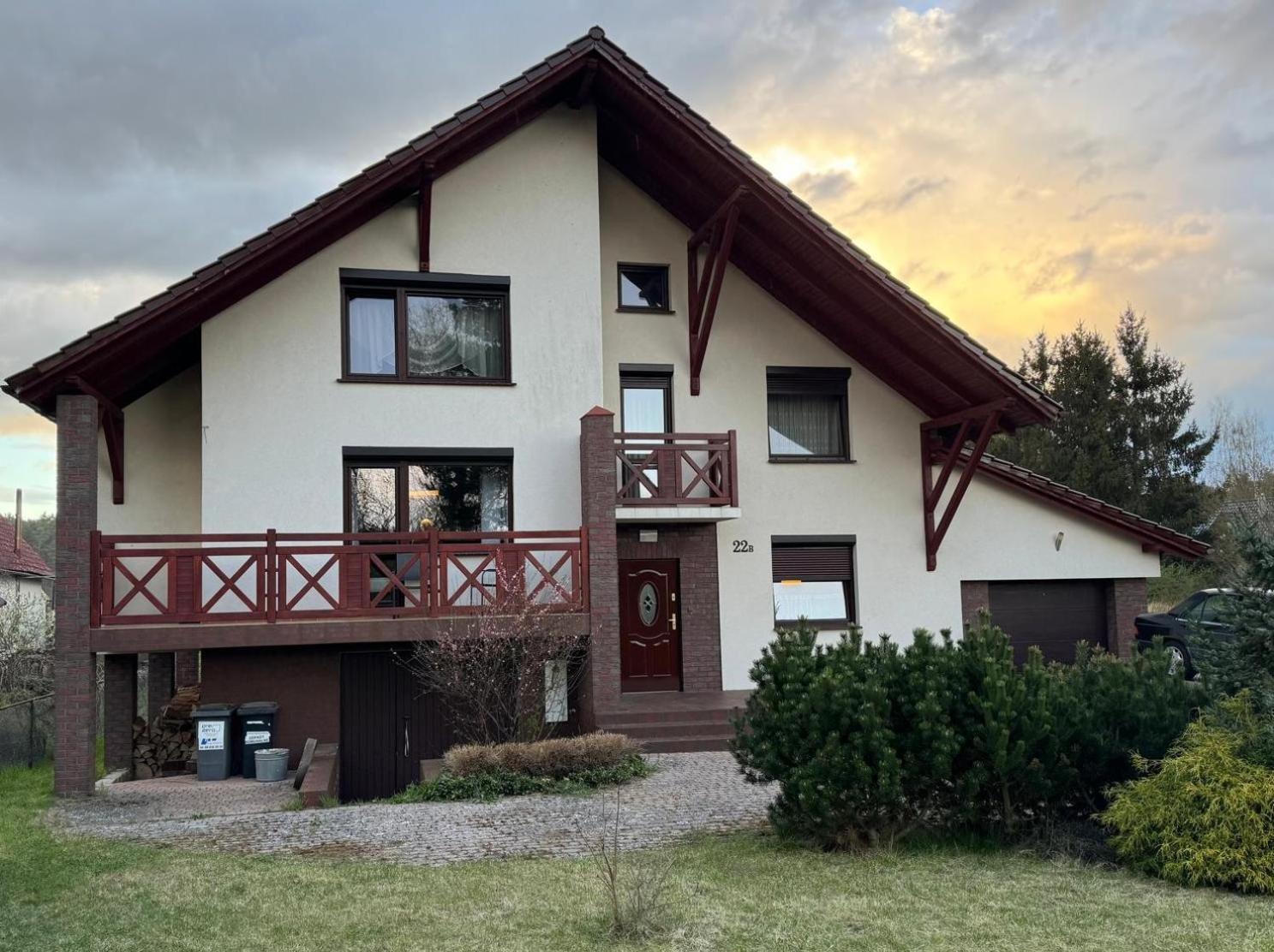 Holiday home Duzy I Elegancki Dom W Jeziornej